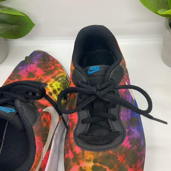 Boys Nike Shoes - Picture 4 of 5